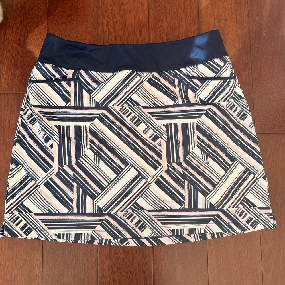 Adidas Navy and Pink Geometric Mini Skirt - Picture 3 of 8